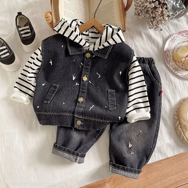 

Spring and Autumn Boys' Baby Set Fashion New Style Children's Casual Hoodie Hoodie Vest Jeans 3-Piece Set