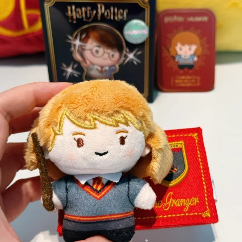 

Новый значок Hugkis Harry Potter, значок слепых коробки, значок Harry Potter, булавка для рюкзака, очаровательная загадочная коробка, товары, плюшевая кукла, подарочные игрушки
