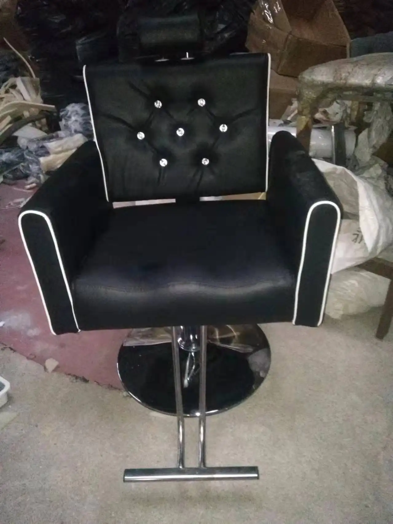 Crystal Black Beauty Salon Reception Chairs Antique Styled Salon Styling Chairs