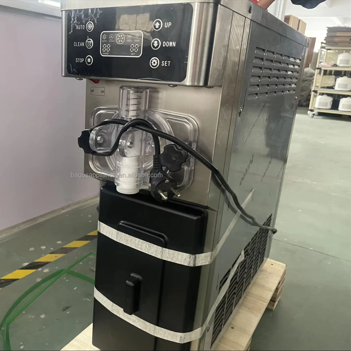 Good Price 16L/H 1200W Automatic Single Flavor Soft Serve Ice Cream Maker Commercial Ice Cream Machine