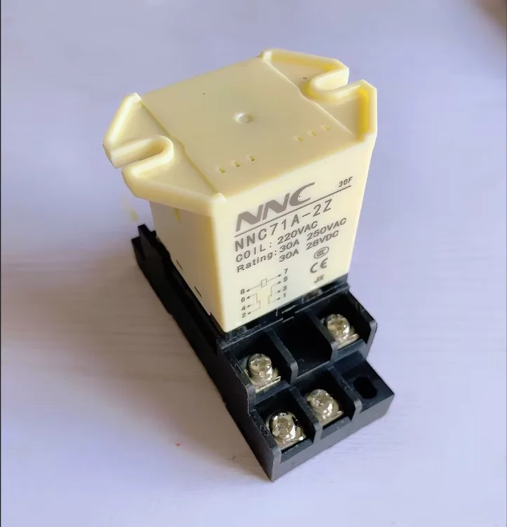 Przekaźnik pośredni NNC71A-2Z / JQX-30F 2Z 30A przekaźnik mocy 8pin DC12V DC24V AC110V AC220V z podstawą
