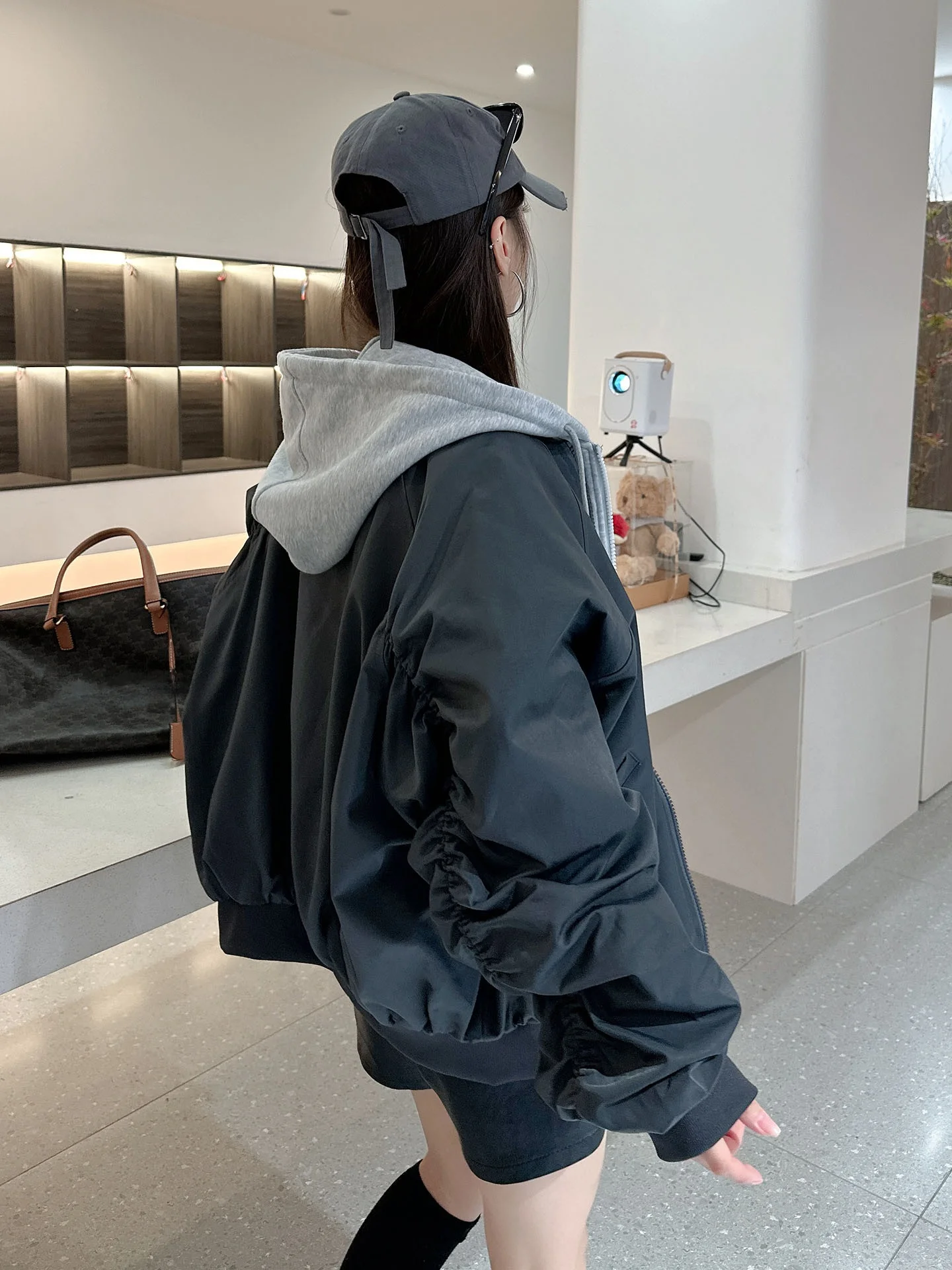 Warm Cotton Workwear Jaet Coat with Hood Fake Two-Piece Baseball Sle Women's Loose Fit ort Outerwear Coat