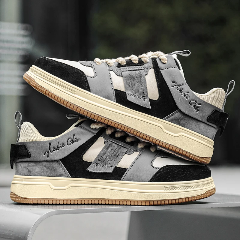 Scarpe da ginnastica da uomo nuove Scarpe da skateboard sportive casual alla moda Scarpe basse da jogging comode e traspiranti da esterno Scarpe da tennis maschili