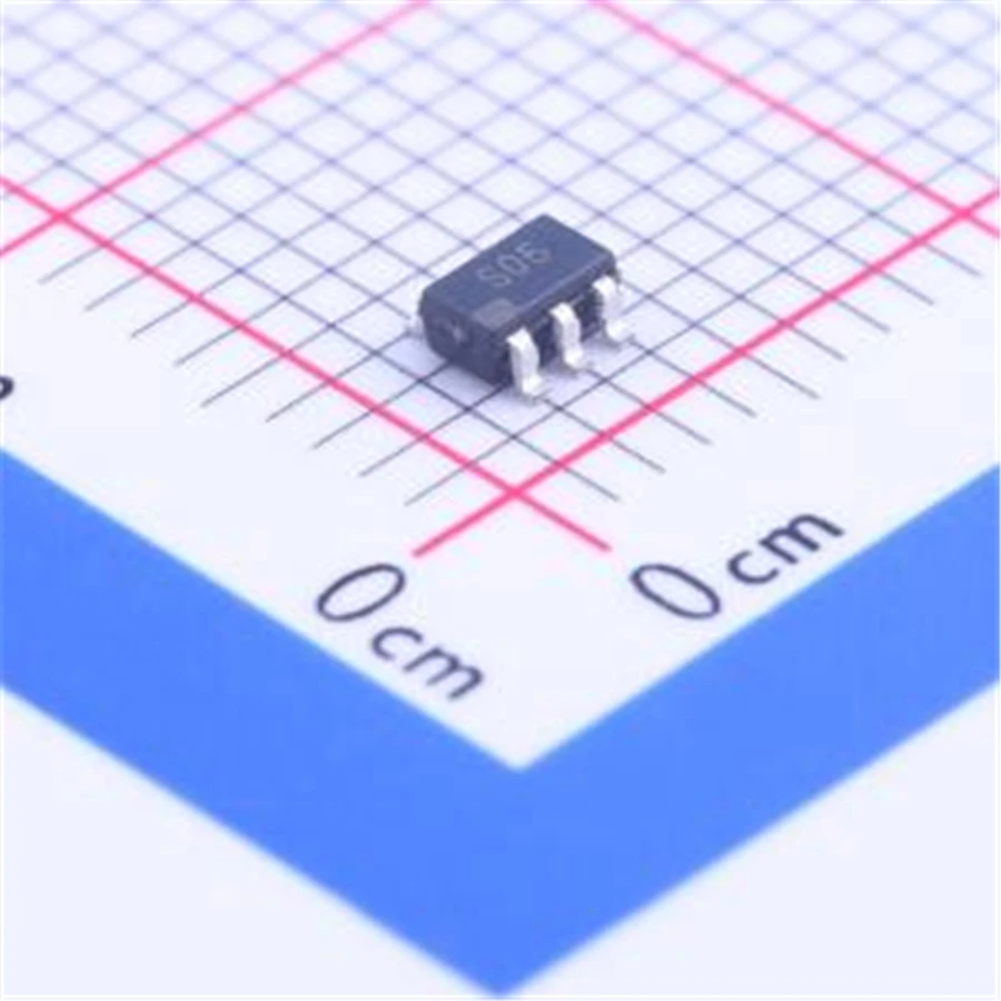 

5PCS/LOT(Communication Interface Chip) ADG801BRTZ-REEL7