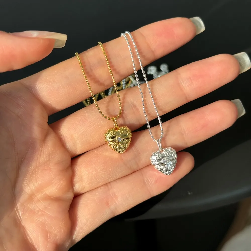 

New S925 Silver Necklace with Women's Retro Texture Design, Love Gift Box Design, Advanced Clavicle Chain