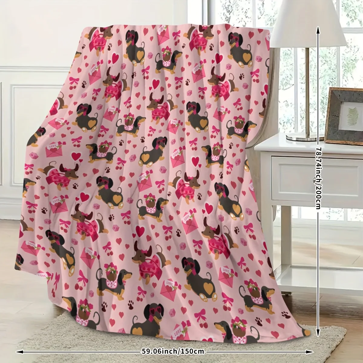 VIKAMA Valentine's Day Flannel Sausage Dog Love Blanket Warm Dog Cartoon Bedroom Sofa Blanket Valentine's Day Gift