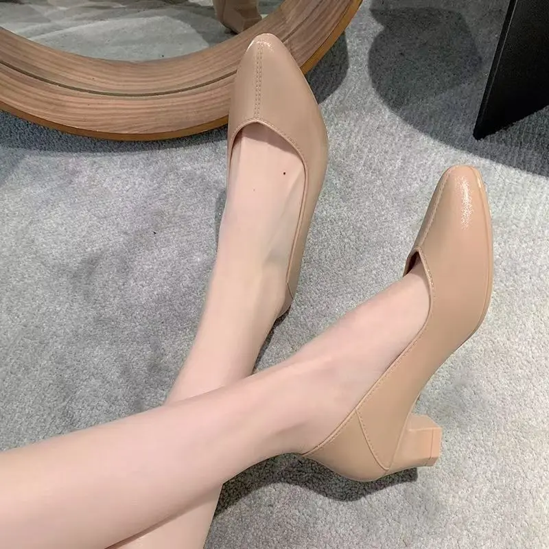 

Новые женские туфли на блочном каблуке с острым носком, мягкая подошва, нескользящая водонепроницаемая рабочая обувь без шнуровки, непромокаемая обувь для литья под давлением