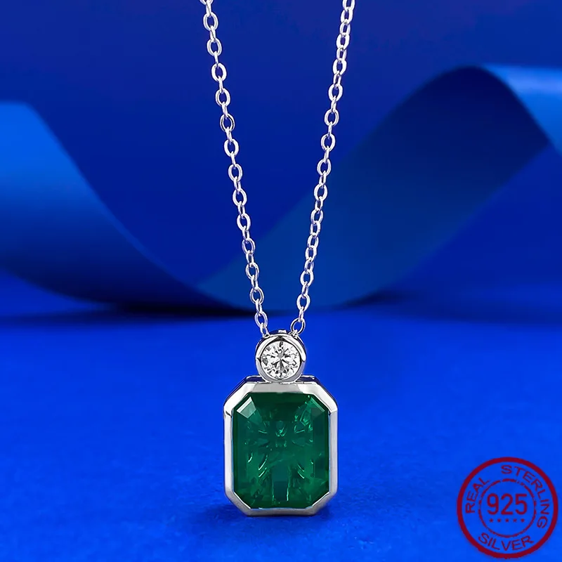 

New S925 pure silver luxury surround with 10 * 12 simulated emerald pendant, pure silver necklace, women's wedding jewelry