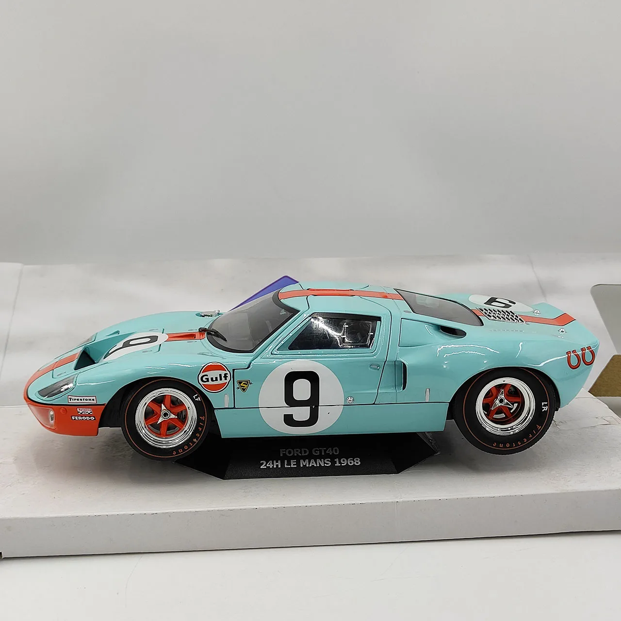 Diecast SOLIDO S 1:18 Scale Ford GT40 24 Hours of Le Mans 1968 Alloy Car Model Collectible Toy Gift Souvenir Display Ornament
