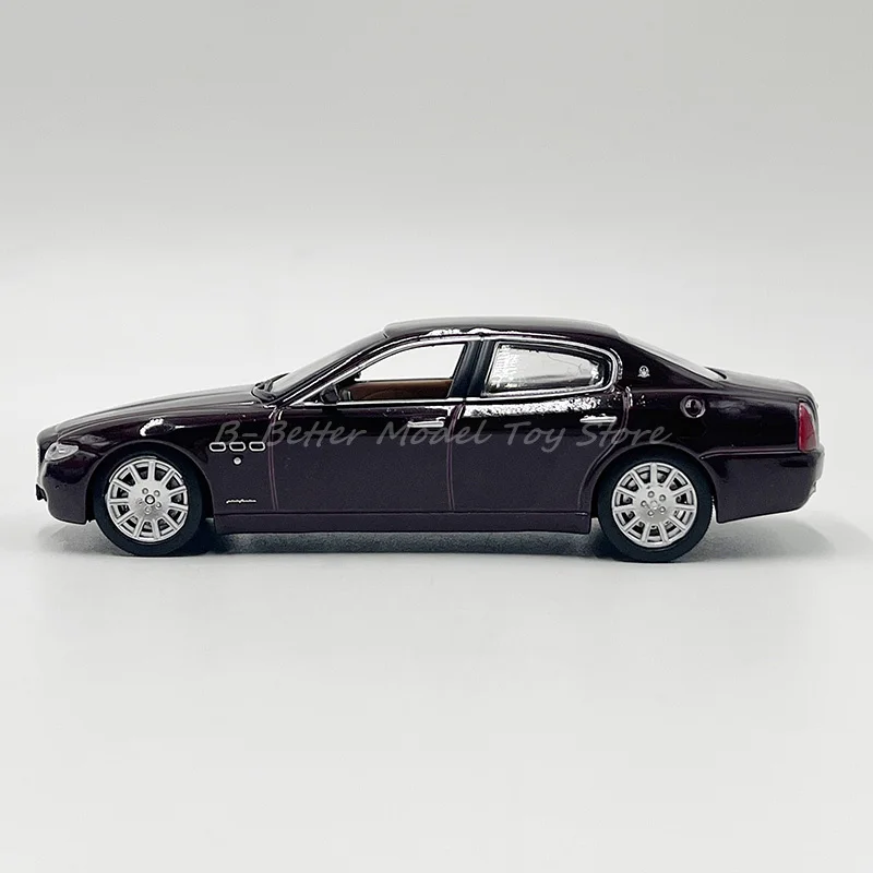 1:43 Diecast Car Model Toy Quattroporte V Replica ﻿