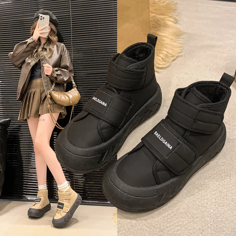 Women's Fashion Boots 2024 New High Top Bread Shoes with Velvet Winter Thick Bottom and Velvet Warm Snow Boots Zapatos De Mujer