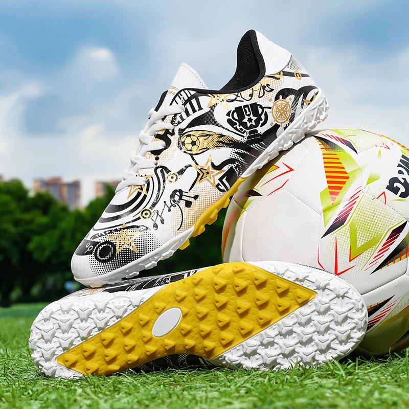 Quality Soccer Shoes Football Shoes for Men Soccer Cleats for Original Football Boots Unisex Futsal Shoes 31-44