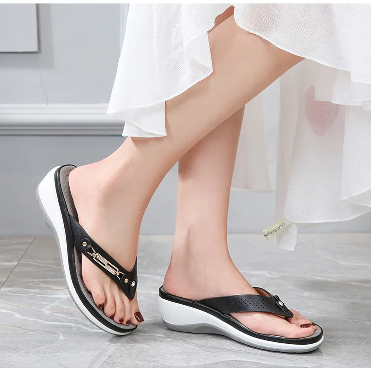 Summer Women\'s Slippers 2024 Fashion Light Casual Metal Button Wedge Flip Flops Slides Socofy Plus Size Platform Beach Sandals