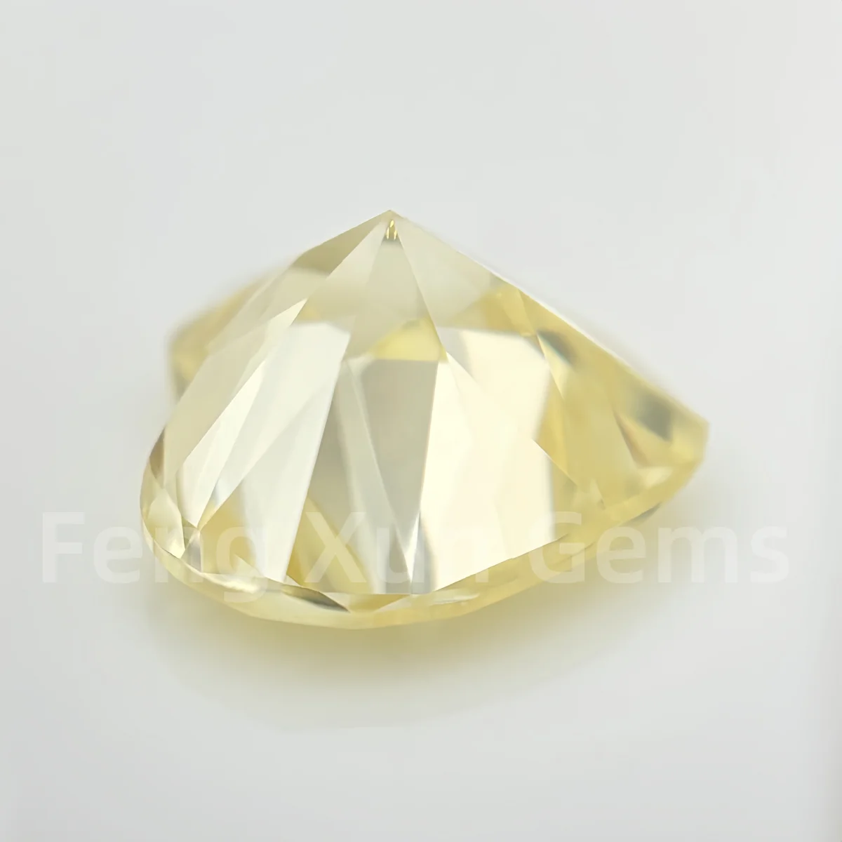 Light Yellow 5A Heart Shape Cubic Zirconia Stone Brilliant Cut Loose CZ Synthetic Gems Beads For Jewelry