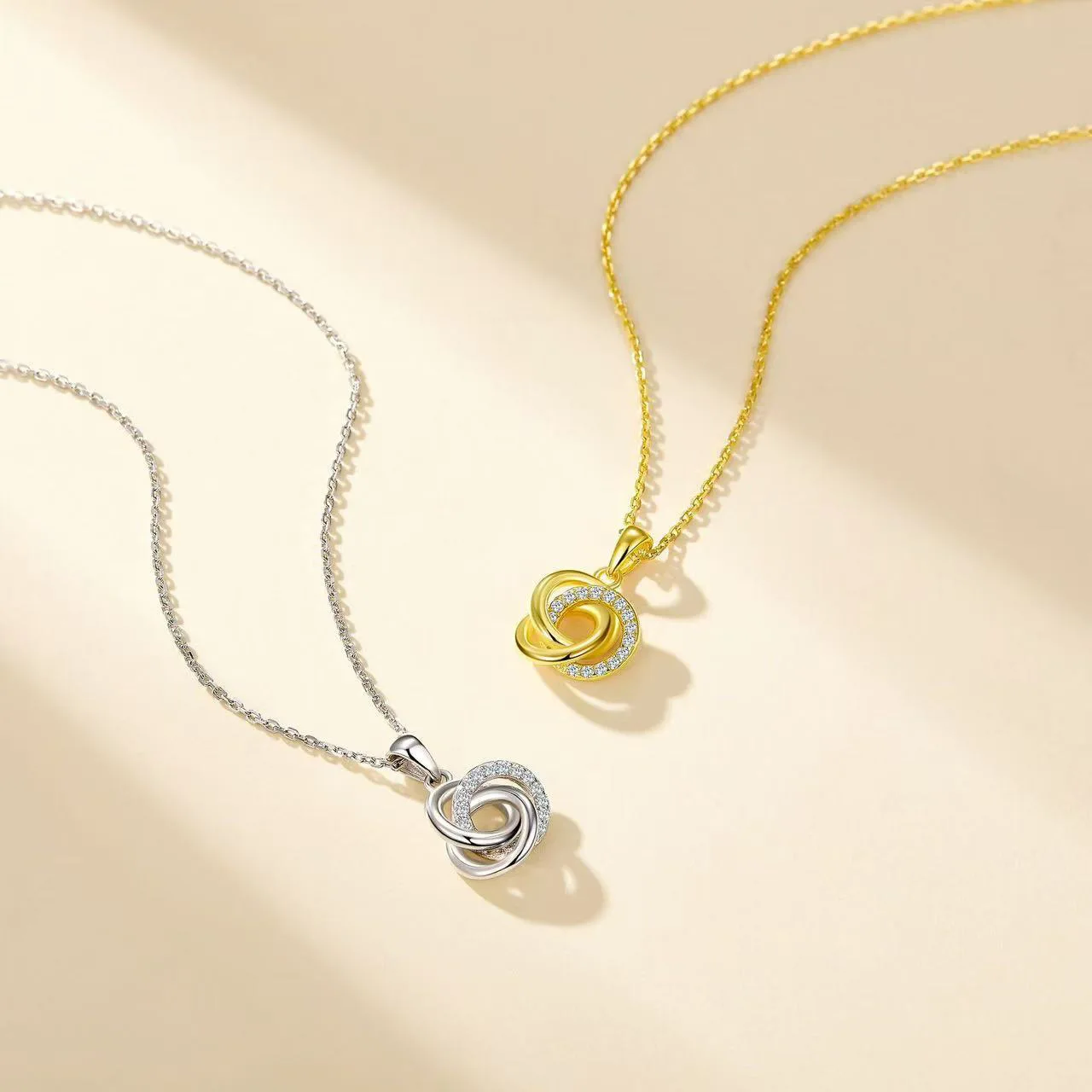 

S925 silver plated 18K white gold Moissanite knot pendant 0.13ct for women gift