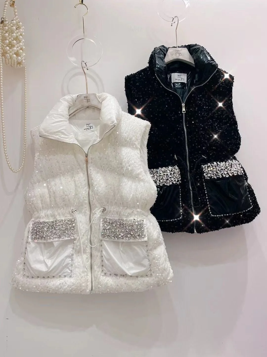 Women Diamond Sequins Vests Bread Coats New Autumn Winter Drawstring Zip Sleeveless Wadded Jackets All-match Casual Waistcoat