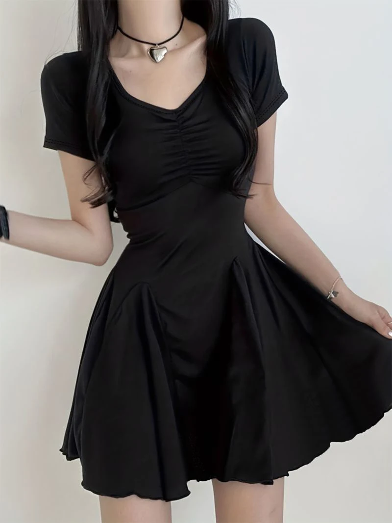 Women's Slim Fit Short Dress V-neck Pleated Black A-line Dress with Cinched Waist for Slimming Effect Short Sleeved Dress