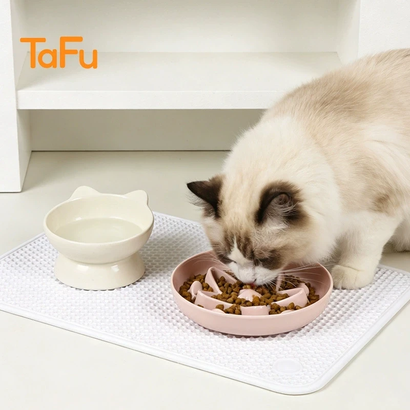 Star-Shaped Slow Feeder Cat Bowl, Anti Choking Fish Embossed Pet Slow Eating Dish