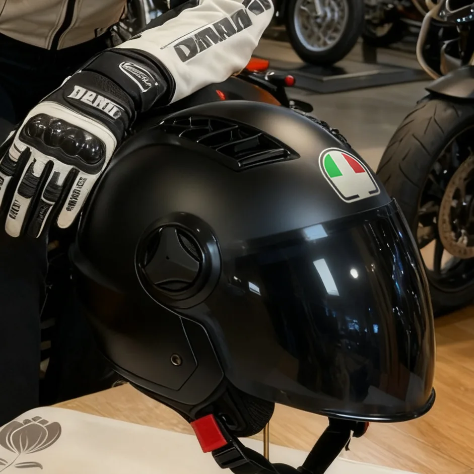 Three-Quarter Helmet for Cruiser Motorcycles, Unisex, All-Season Breathable Half-Cover Safety Helmet