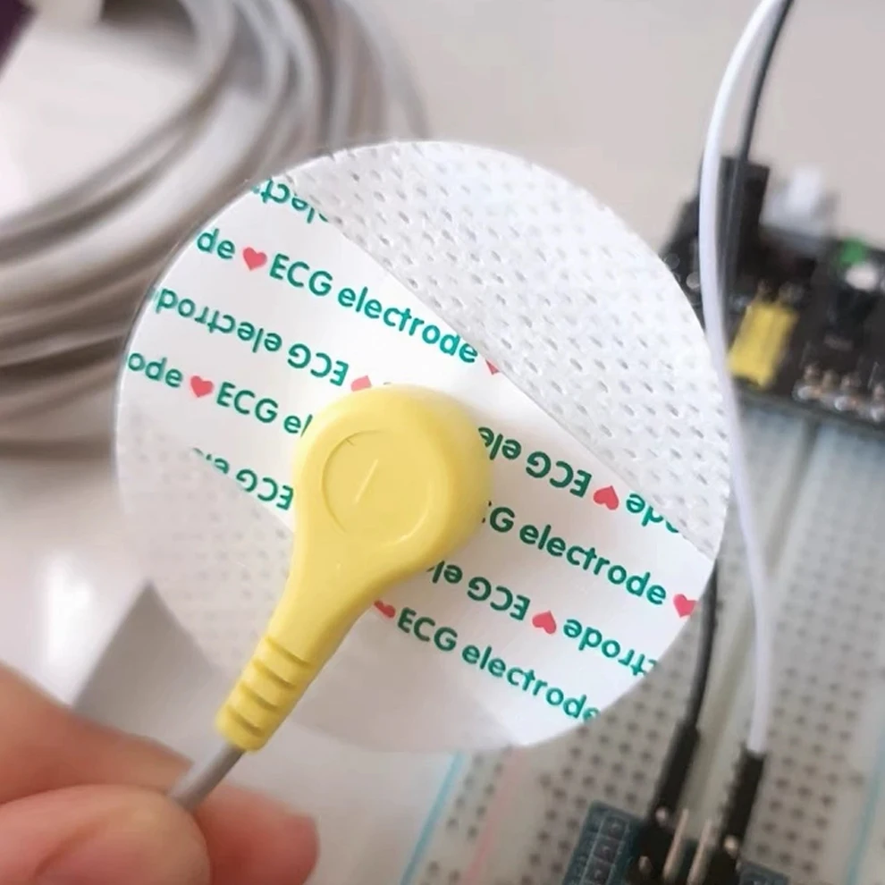 50pcs/1Bag ECG EKG Electrode Patch Non-Woven Buttons ECG Electrodes Pads Medical Disposable Electrocardiogram Accessories