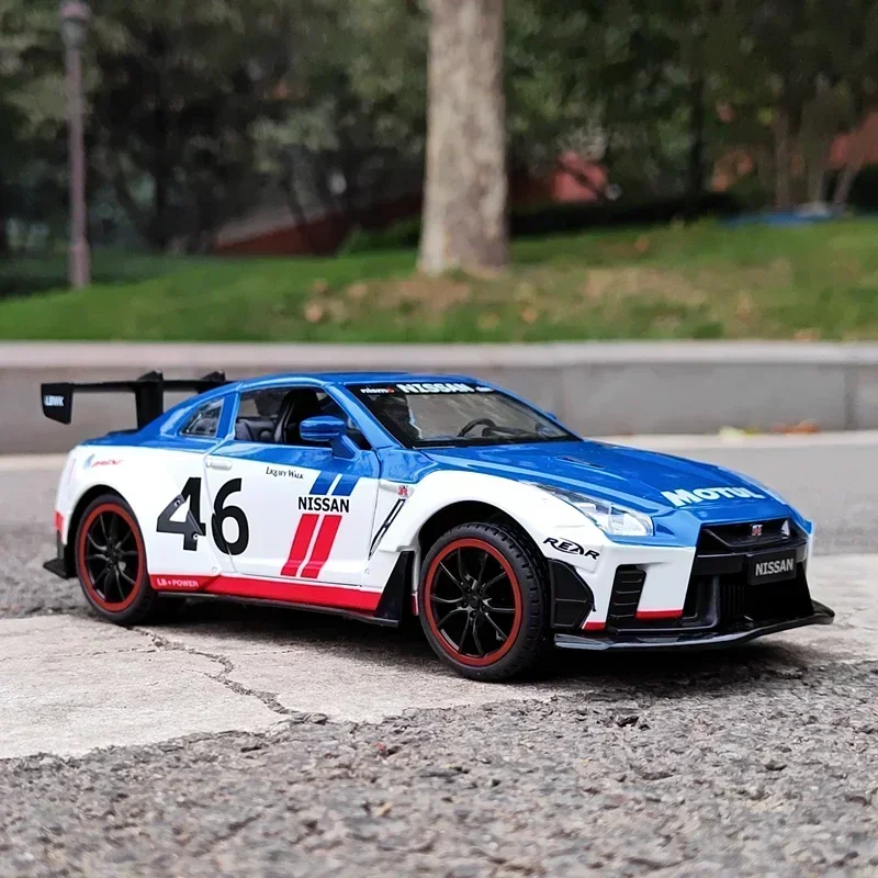 1:22 samochód sportowy Nissan GT-R wysoka symulacja odlewu Model samochodu ze stopu metalowy samochód prezenty dla dzieci kolekcja zabawek A594