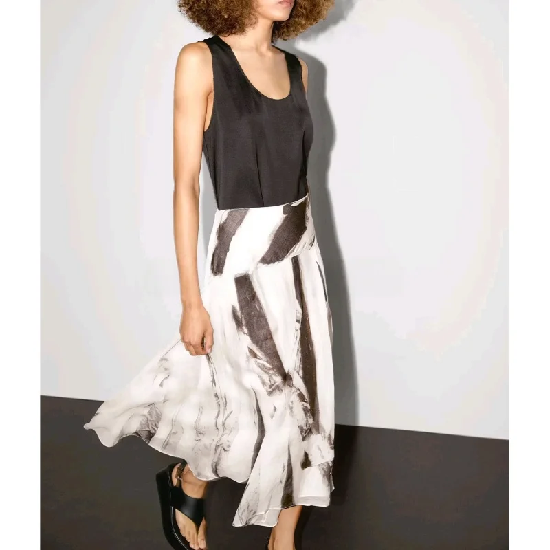 เสื้อกั๊กผ้าซาตินระดับไฮเอนด์สำหรับผู้หญิง ฤดูใบไม้ร่วง รุ่นใหม่ ความยาวปานกลาง ทรงเข้ารูป คอวี ระบายอากาศได้ดี สวมใส่สบาย ลำลอง ผลิตจากโพลีเอสเตอร์...