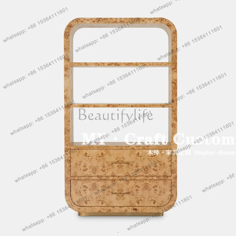 

Декоративный шкаф-витрина в средневековом стиле с узором под древесную текстуру, дизайнерская полка