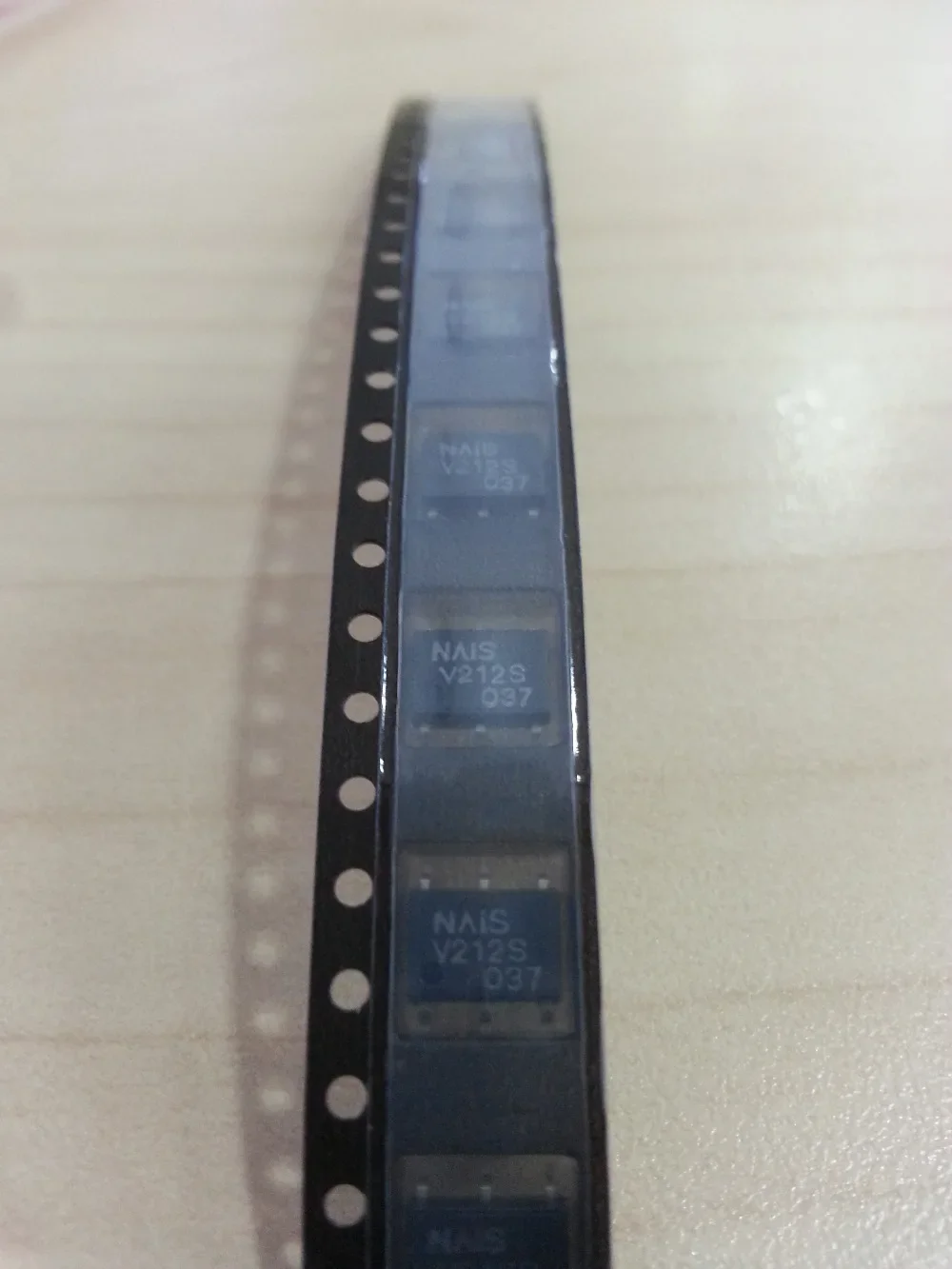 AQV212S SOP-6 새로운 원본