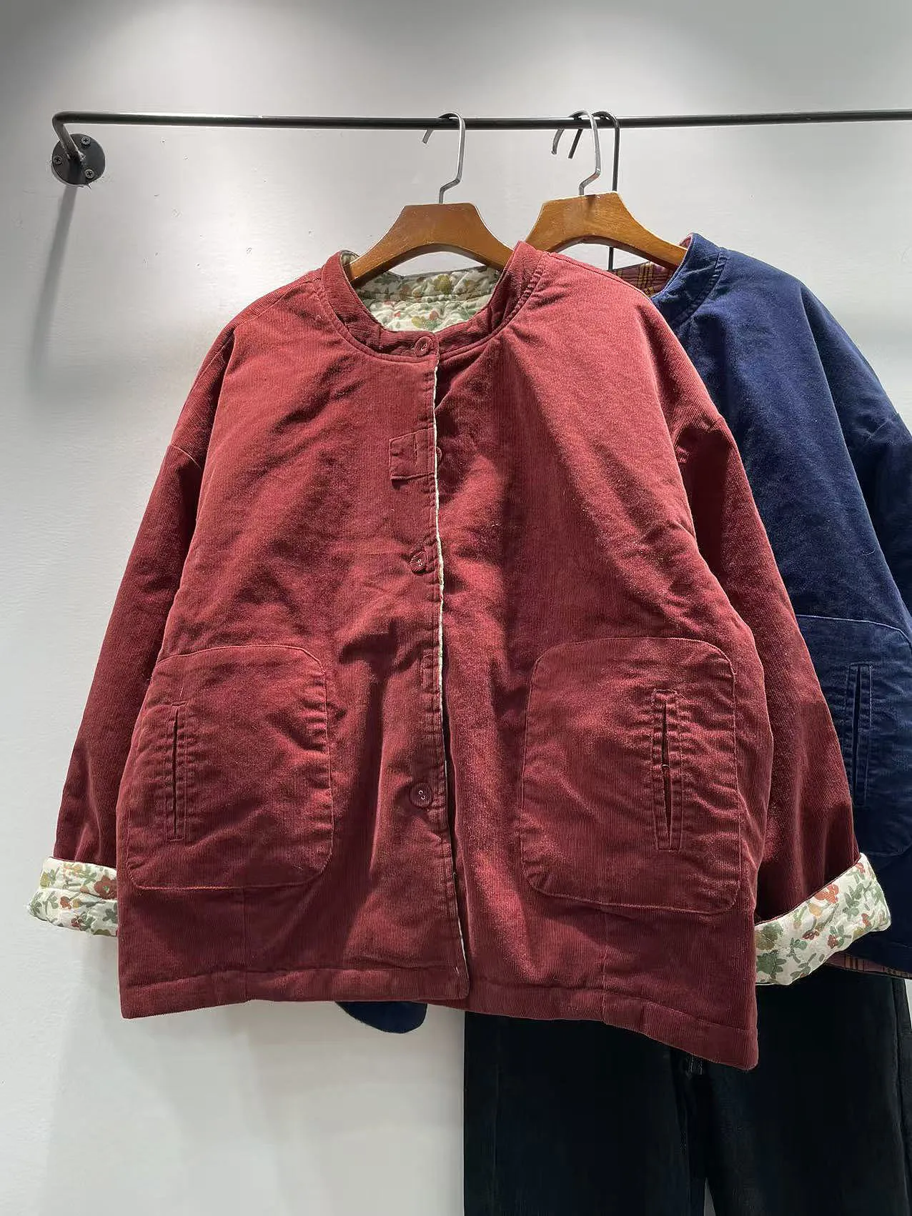 

Зимняя женская куртка в корейском стиле с цветочным принтом, круглым вырезом, из хлопка, с длинными рукавами, теплая, двусторонняя, женская C...