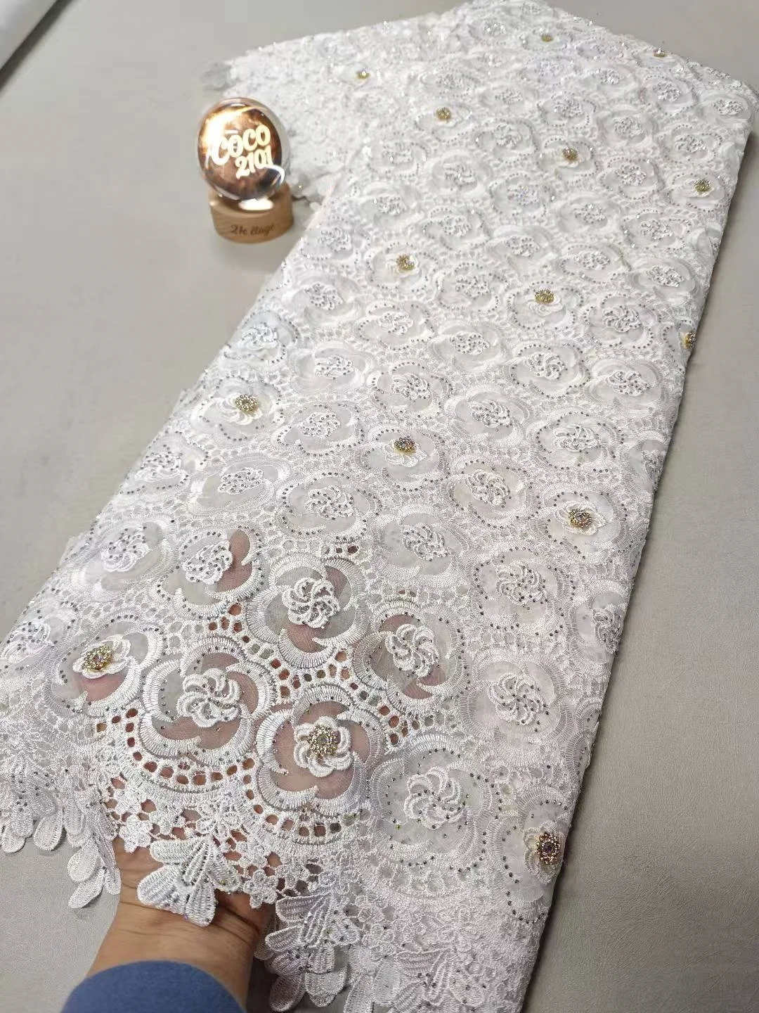 

2026 High-Quality Africa Nigerian Sequins Cotton Embroidery Lace Fabric Tulle for Wedding Party Dress Chiffon 5 Yards XL161