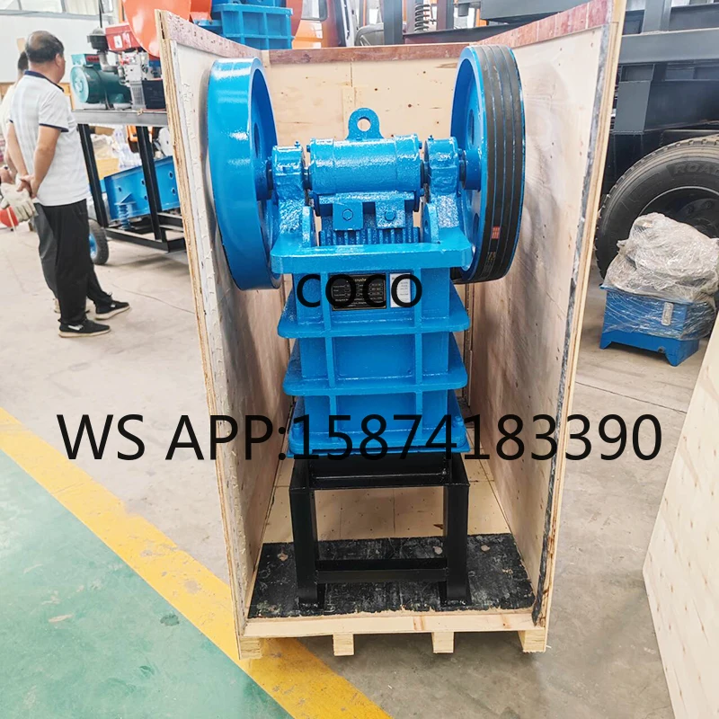 Small Stone Mobile Crusher, Rock Crusher Feeder with Jaw Crusher for Industrial Use