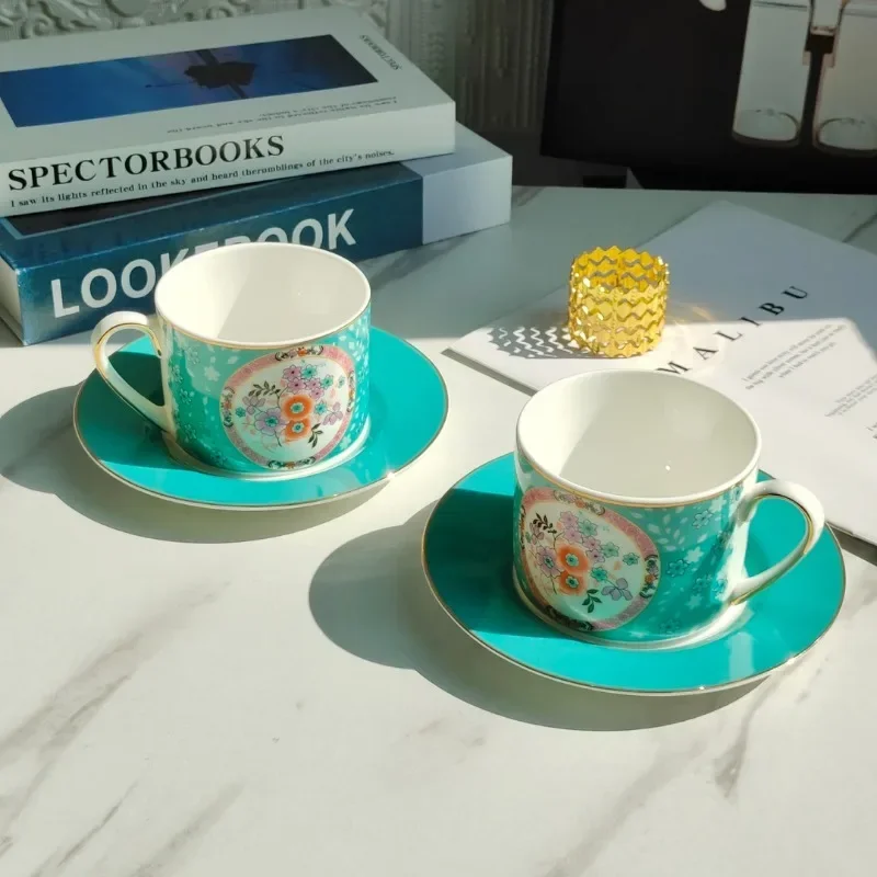 

Delicate Luxury Ceramic Coffee Cup and Saucer Set Nordic Retro Porcelain Coffee Mugs Creative Espresso Cups Household Tea Cup