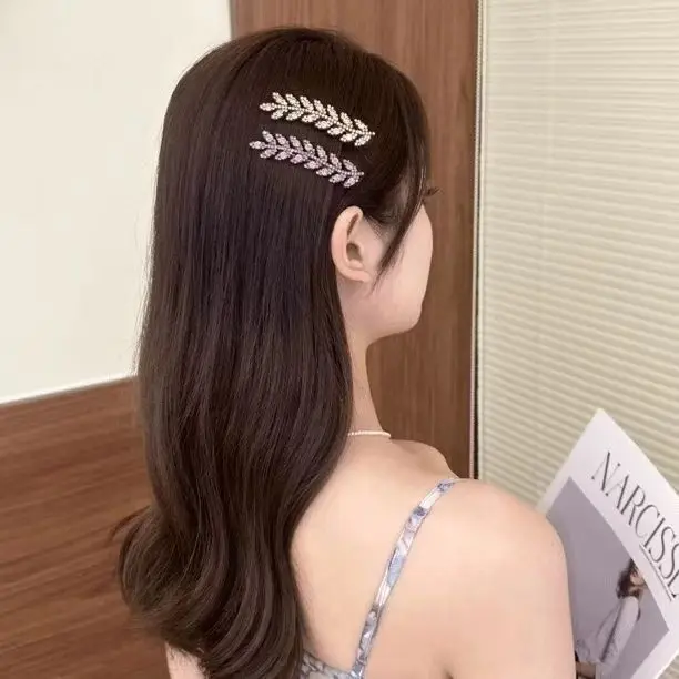 Korean version of sparkling diamond wheat ear duckbill clip net, red hair clip with broken hair clip, bangs side clip, stylish