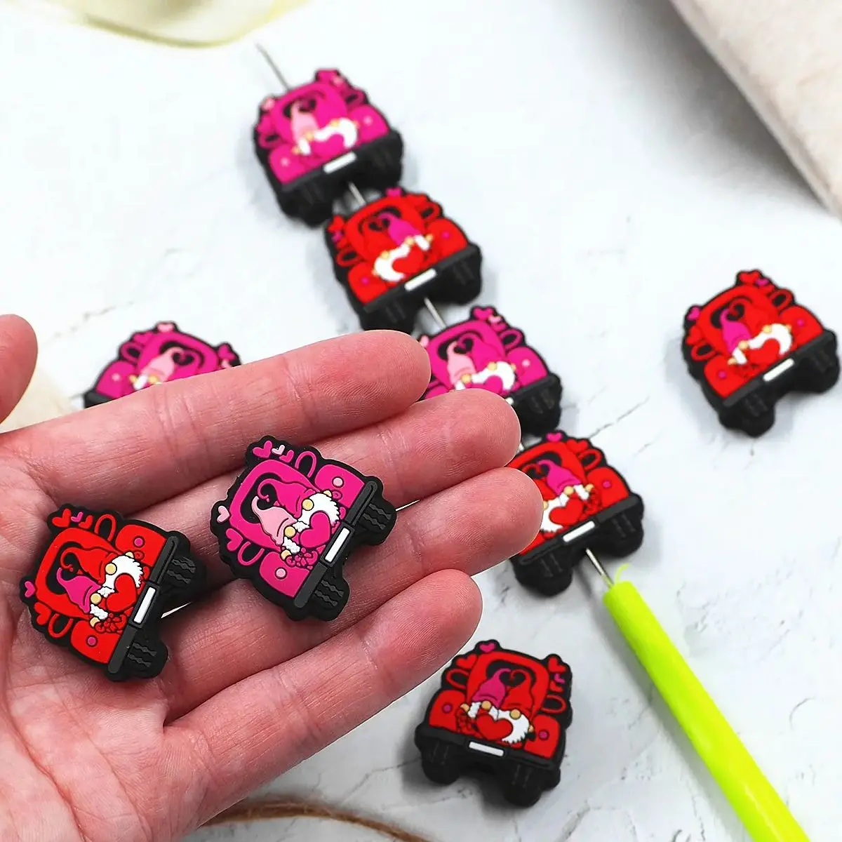 Chenkai 10pcs Valentine's Day Silicone Focal Beads For Beadable Pen Silicone Charms for Pen Keychain Making Silicone Characters