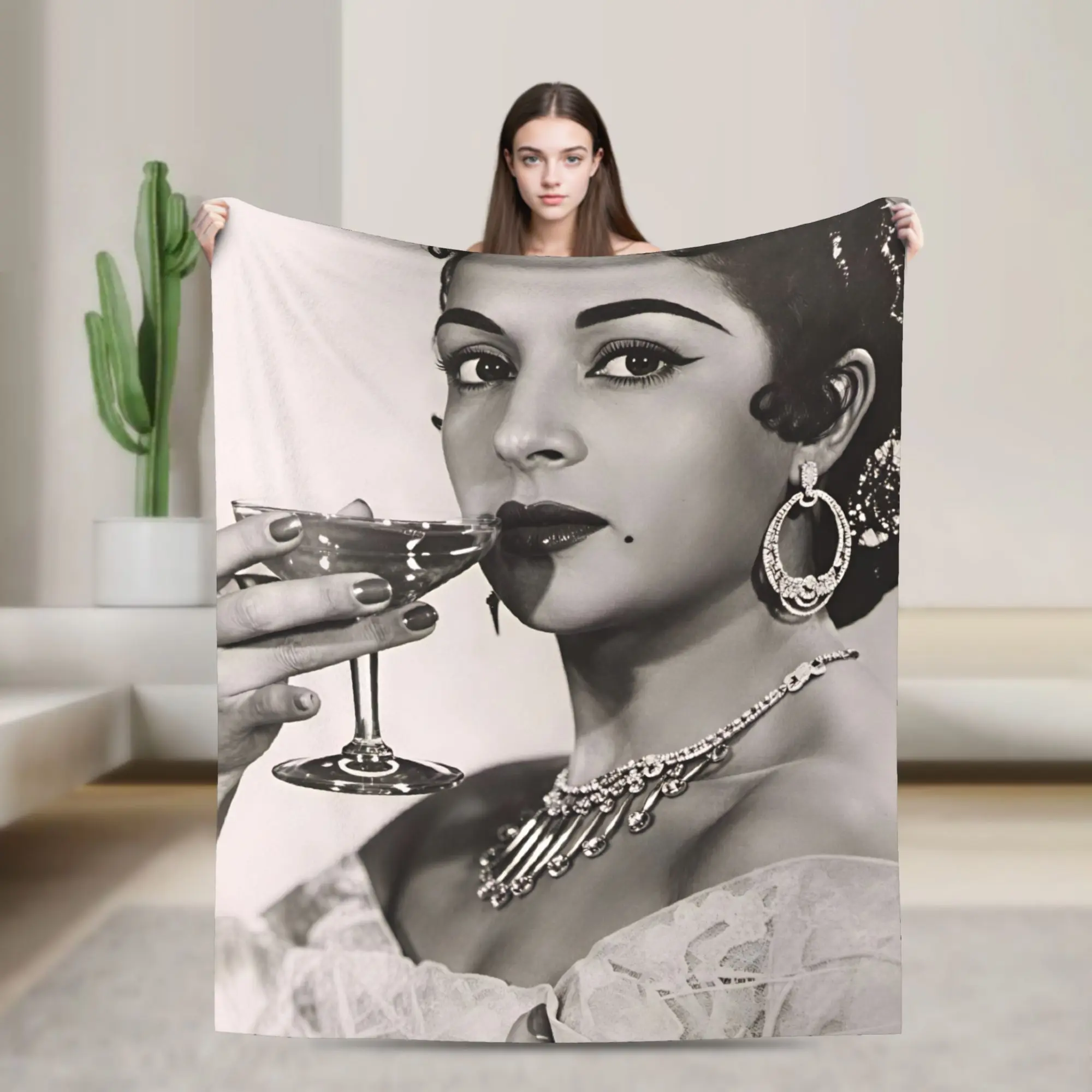 Warm BlanketGirls Boys Airplane Travel Lola Flores Throw Blanket  Flannel Bedspread For Living Room Fluffy Sofa Bed Cover