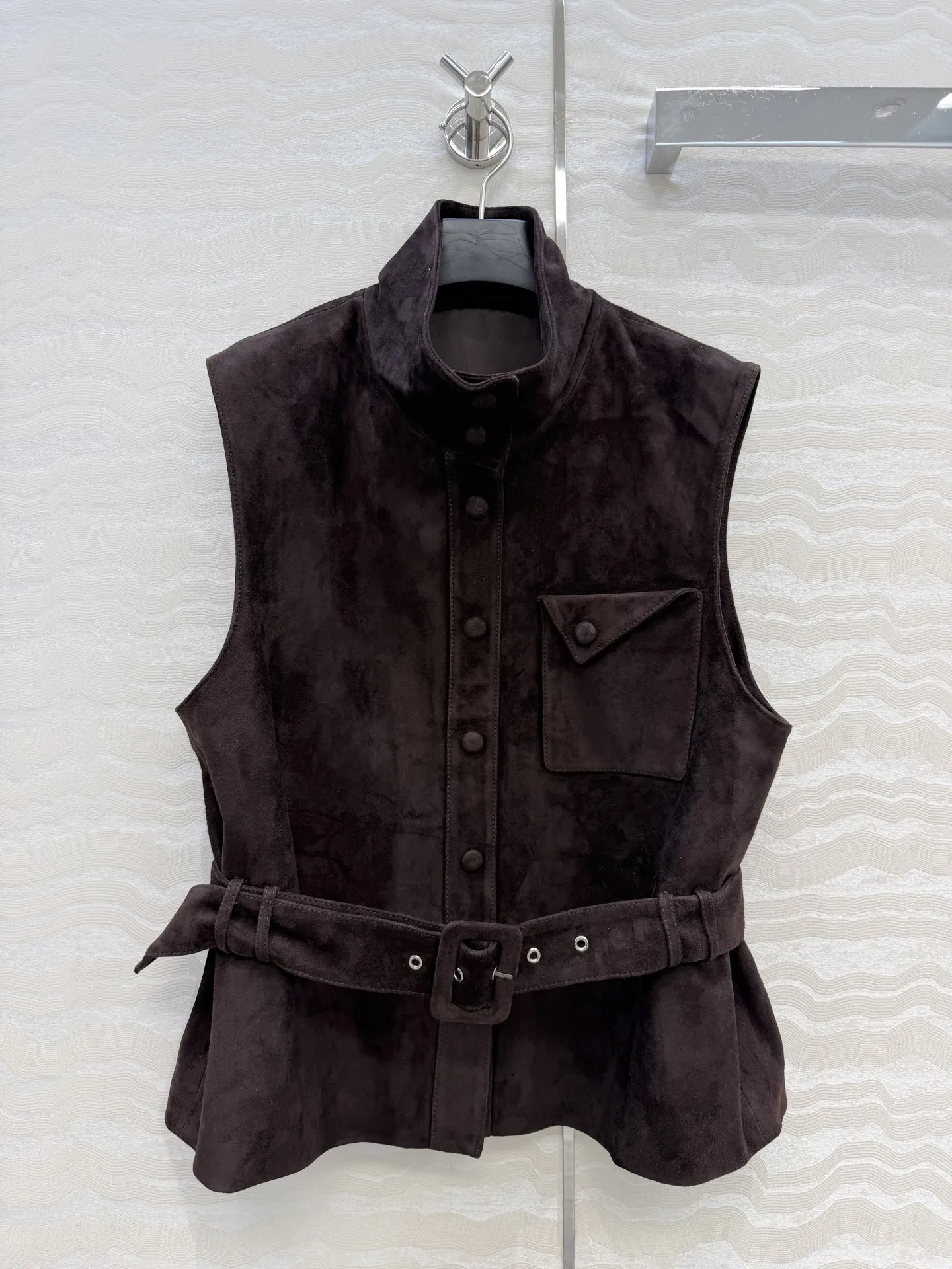 2026 High Luxury Old Money Fashion Dress Up! Best single item suede sheepskin jacket vest