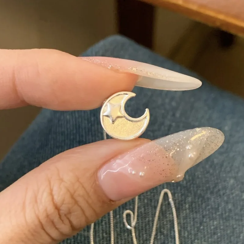 

Minimalist New Star Moon Necklace for Women, Light Luxury, Versatile Star Moon Pendant