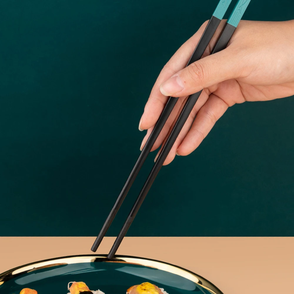 AJOYOUS 5 Pairs Chinese Chopsticks Non-slip Reusable Metal Korean Sushi Food Chopsticks Alloy Healthy Tableware Set