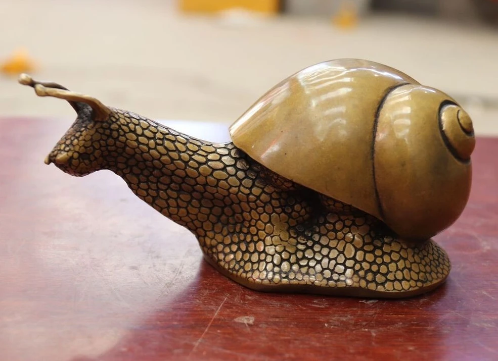 Chinese Pure Bronze Copper crawler Animal snail wealth Fengshui sculpture