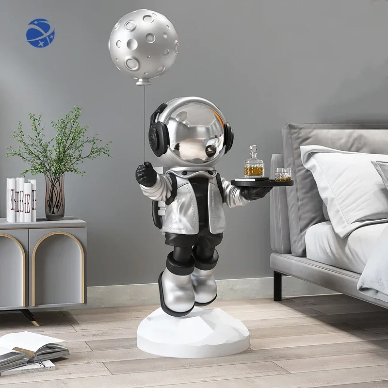 Astronaut Sculpture Ornament Living Room Home Astronaut Storage Tray Decoration housewarming Gift