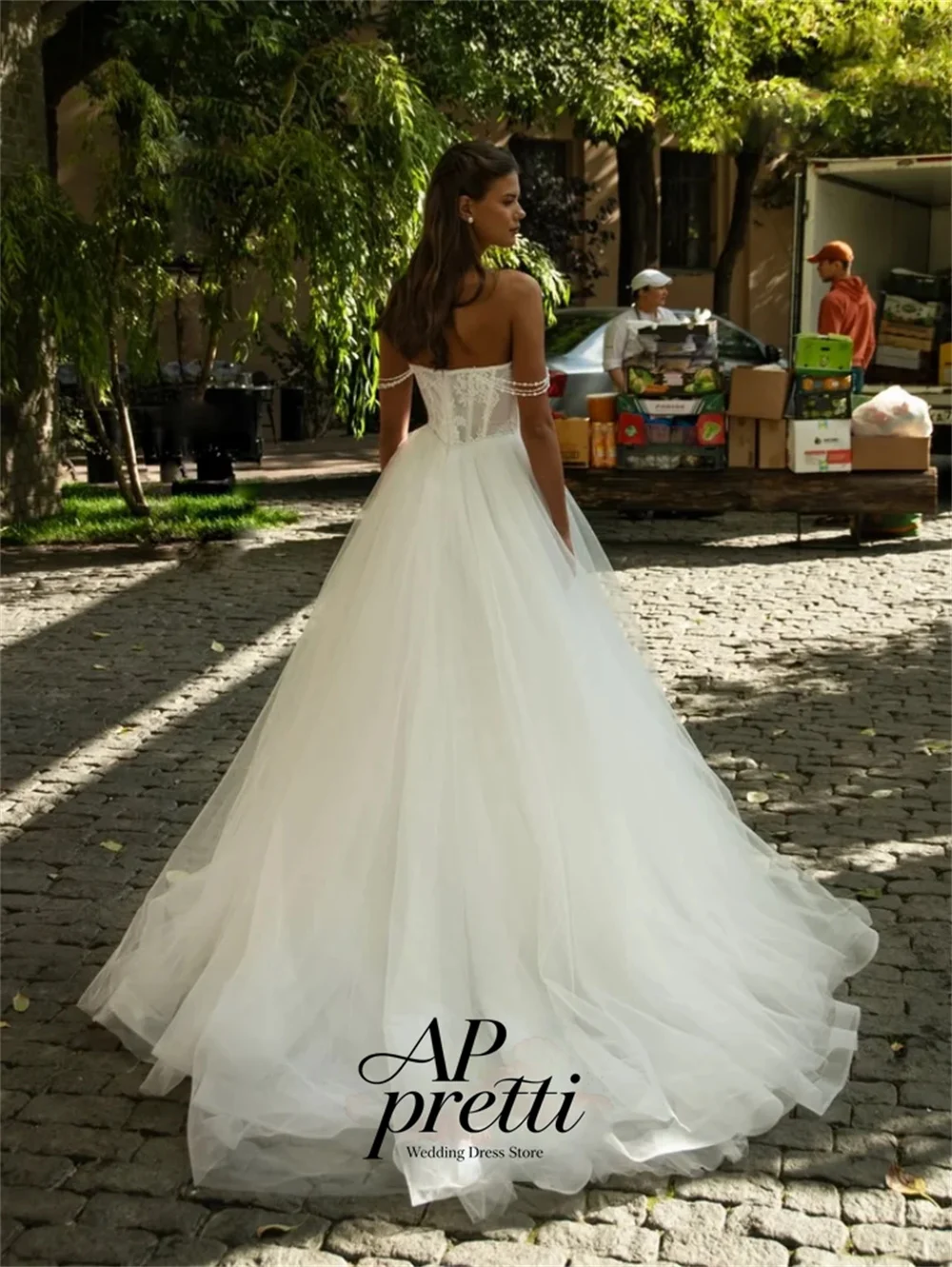 AP pretti Customized Modern Sweetheart Collar Lace Panels Tulle Wedding Dresses For Woman Beaded Strap A-Line Bridal Gown