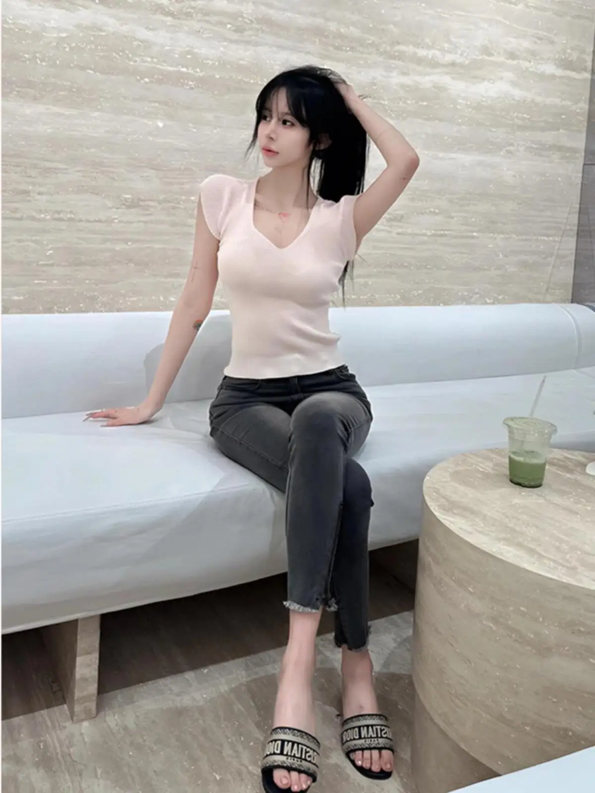 

Женская летняя укороченная футболка Pure Desire Sweet Spicy Girl с V-образным вырезом из ледяного шелка, вязаная, с коротким рукавом, облегающая