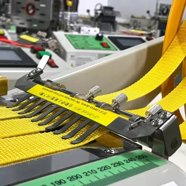 آلة قطع الملصقات الصغيرة لون الشريط بالموجات فوق الصوتية آلة قطع ملصقات الأقمشة #5