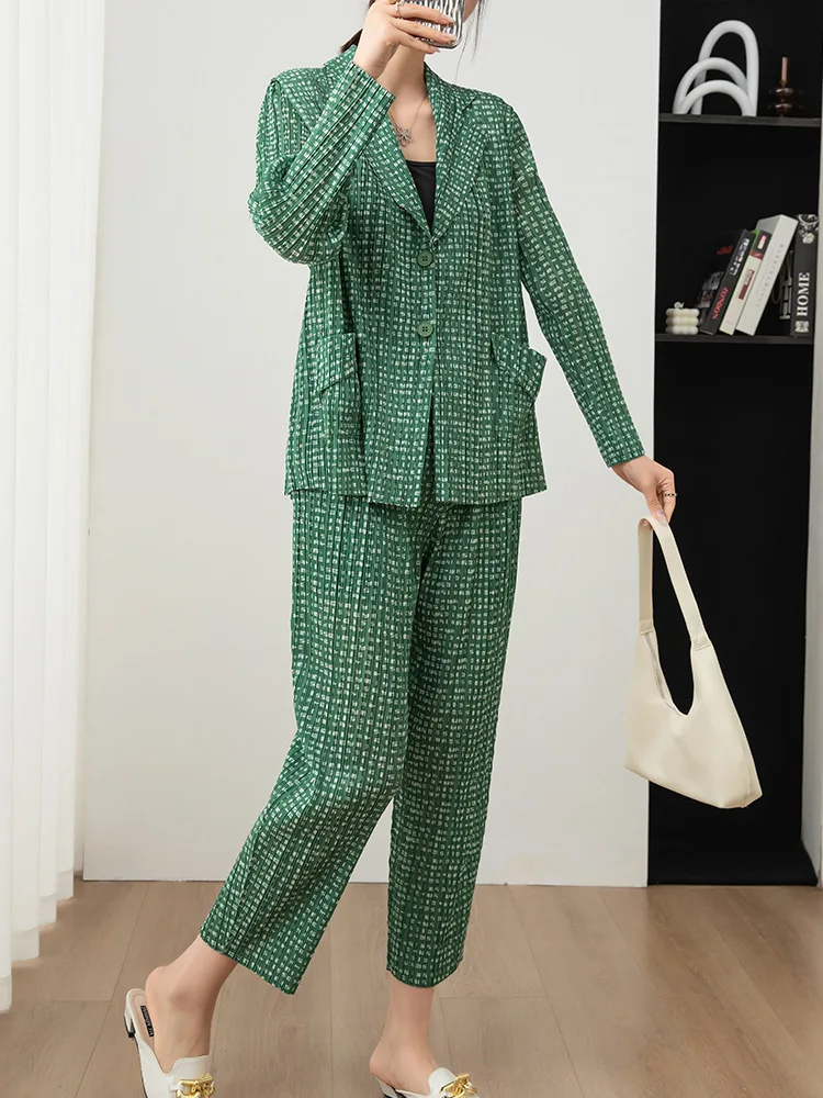 2024 Printed Pleated Fashion Suit Women 2024 Spring Summer New Suit Collar Button Jacket Straight Small Leg Pants 2-piece Set