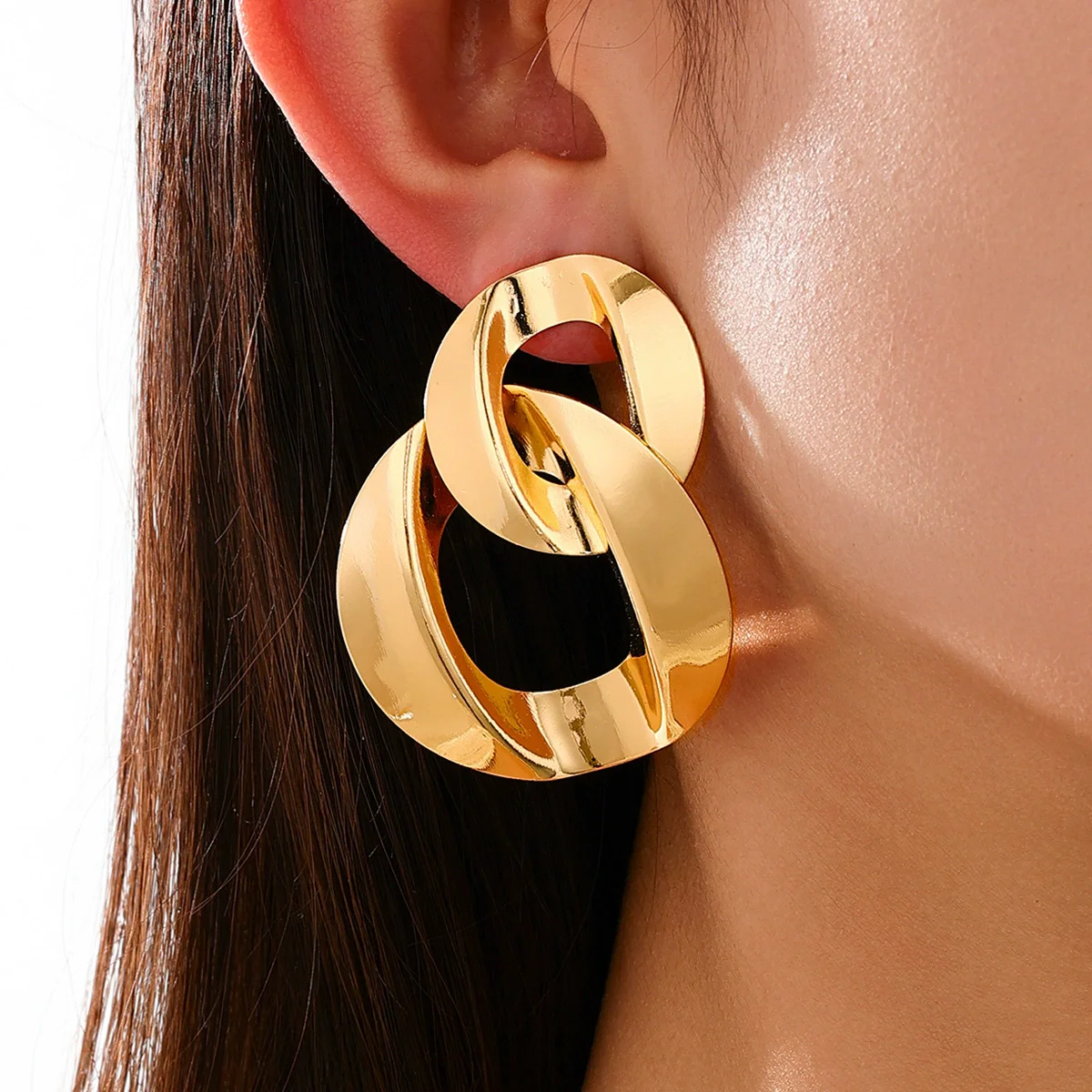 Vintage Connecting Metal Circles Statement Earrings for Women Golden Silver Color Number 8 Shape Party Exaggerate Punk Jewelry