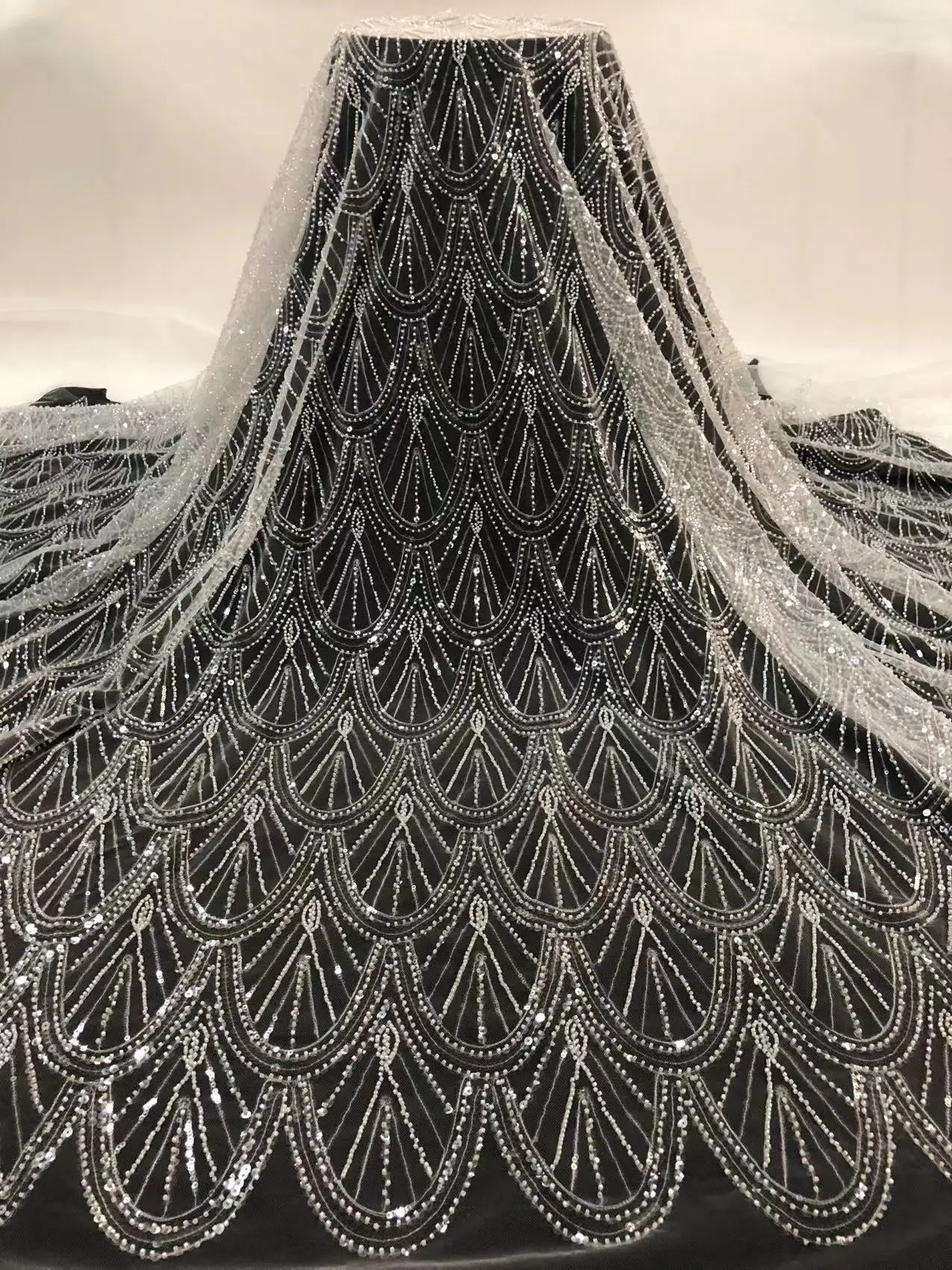 

Придворный стиль, вышивка бисером и блестками, свадебное платье своими руками, вечернее платье, женское платье, детская рубашка, ткань с вышивкой бисером