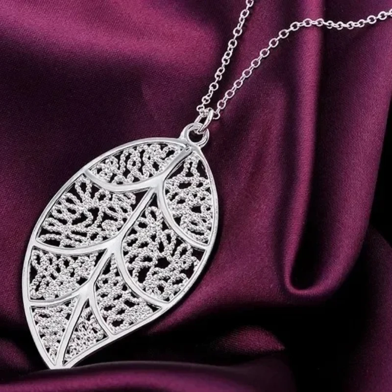 Fine Pretty 925 Sterling Silver Leaf Pattern Pendant Necklace For Women Holiday Gifts High Quality Fashion Party Wedding Jewelry