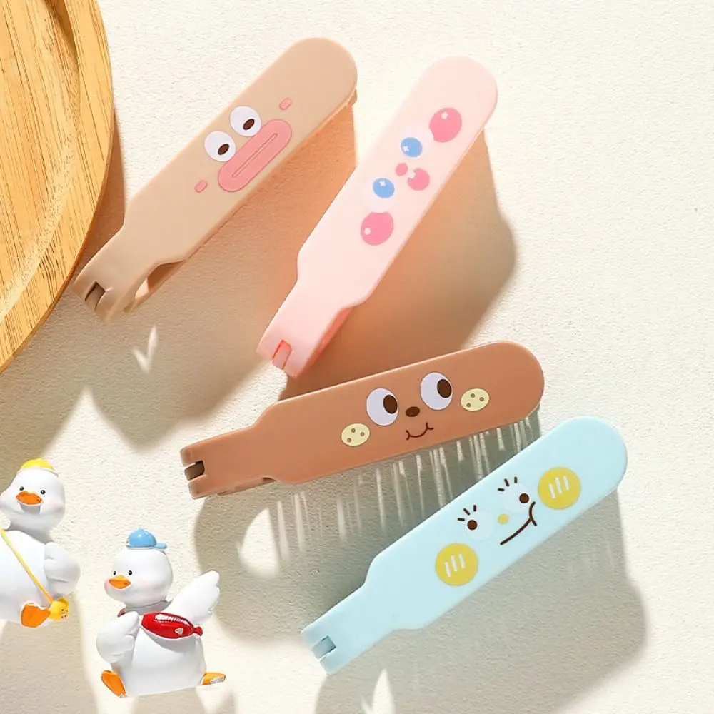 Baby Hair Care Brush Cute Cartoon Folding Hair Comb Mini Anti-Static Fine-toothed Comb Hairdressing Portable Bangs Combs Girls