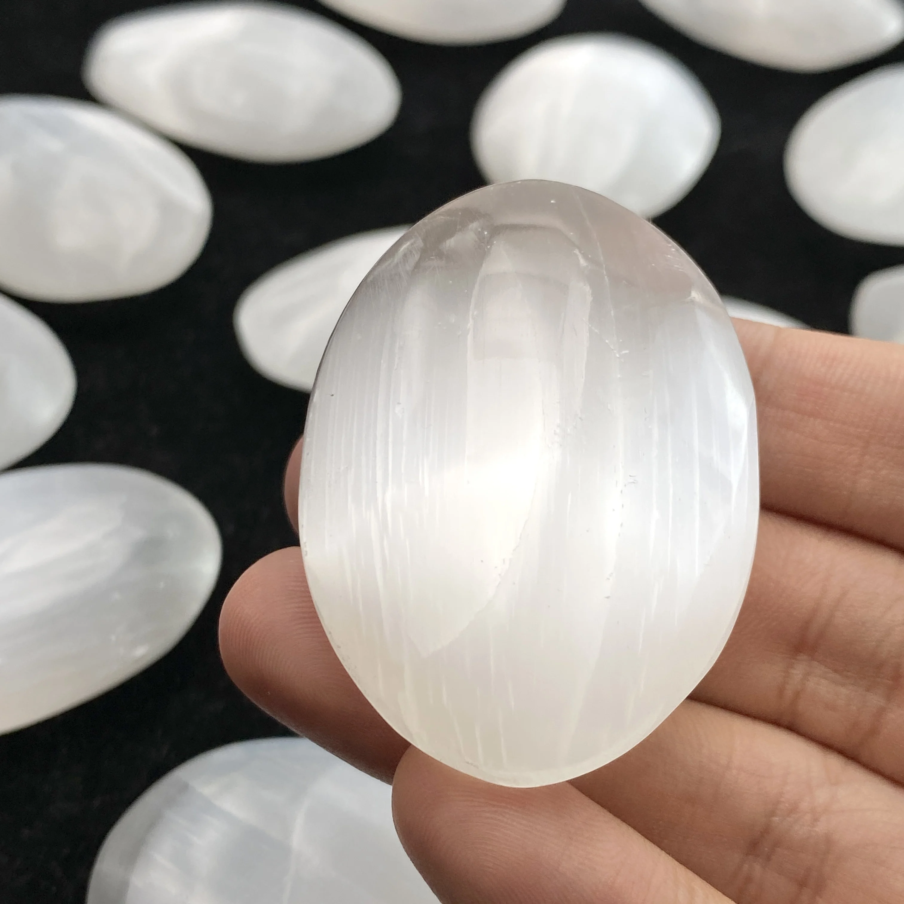 1PC High Quality Natural Selenite Palm,Birthday Gift,Men/Women Gift,Scene Decoration,Crystal Ornaments,Table Decoration. view 2