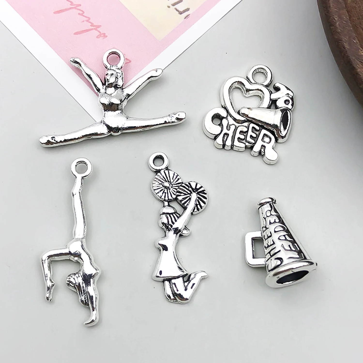 50pcs Alloy Antique Silvery Sports Cheerleading Team Pendant Jewelry Making DIY Earrings Charms for Jewelry Bracelets Necklace